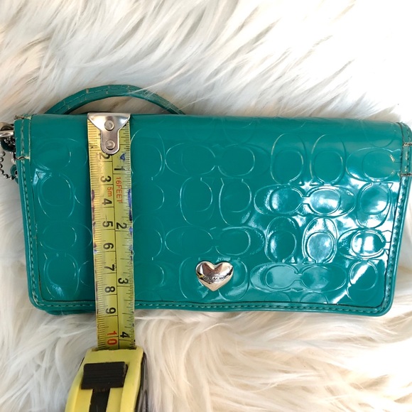 Coach Wristlet, green patent, FUC - Picture 12 of 13